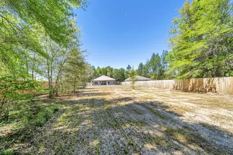 Exterior - 6029 Sand Hill Rd, Crestview, FL 32539 photo 6 of 12