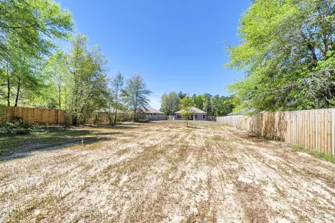 Exterior - 6029 Sand Hill Rd, Crestview, FL 32539 photo 7 of 12