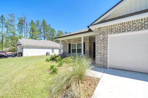 Exterior - 6029 Sand Hill Rd, Crestview, FL 32539 photo 11 of 12