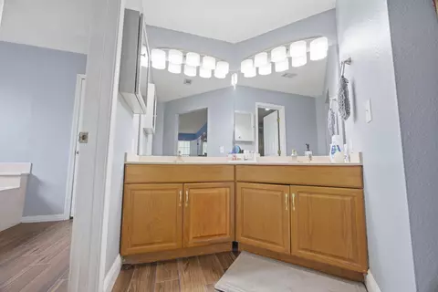 Bath - 3494 Us-90, Crestview, FL 32539 photo 1 of 7