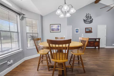 Dining - 3494 Us-90, Crestview, FL 32539 photo 1 of 1
