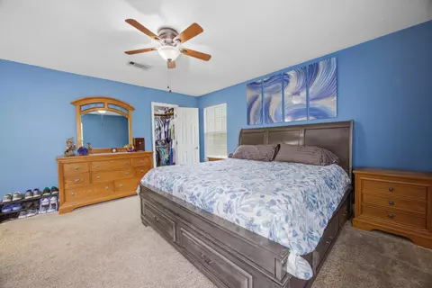 Bedroom - 3494 Us-90, Crestview, FL 32539 photo 2 of 10