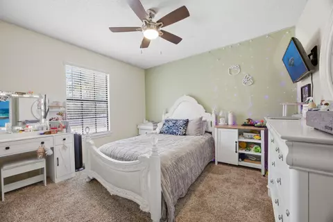 Bedroom - 3494 Us-90, Crestview, FL 32539 photo 7 of 10