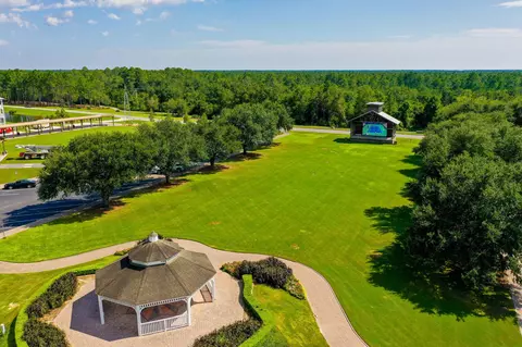 View/Area - 140 Flora Ln, Freeport, FL 32439 photo 18 of 21