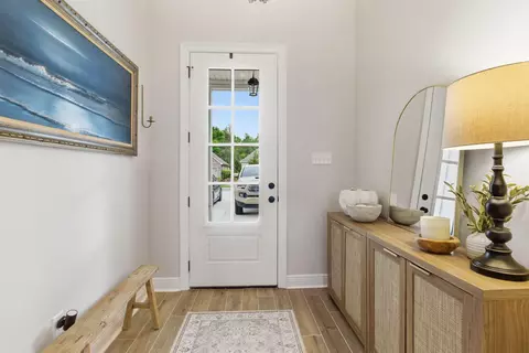 Entry Way - 140 Flora Ln, Freeport, FL 32439 photo 3 of 5