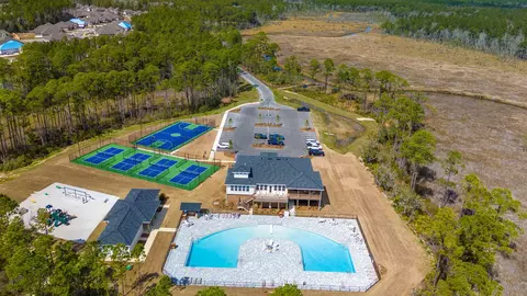View/Area - 140 Flora Ln, Freeport, FL 32439 photo 11 of 21