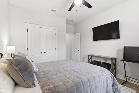 Bedroom - 140 Flora Ln, Freeport, FL 32439 photo 2 of 7