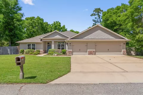 7278 Mossy Oaks Ct, Navarre, FL 32566