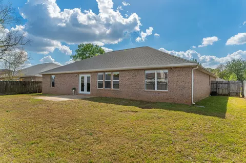 Exterior - 5632 N North Brook Dr, Crestview, FL 32539 photo 4 of 8