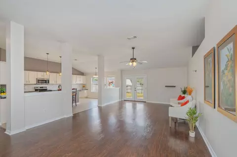 Living - 5632 N North Brook Dr, Crestview, FL 32539 photo 1 of 3