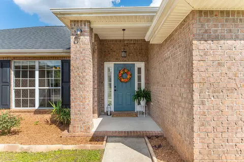 Entry Way - 5632 N North Brook Dr, Crestview, FL 32539 photo 1 of 5