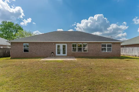 Exterior - 5632 N North Brook Dr, Crestview, FL 32539 photo 3 of 8