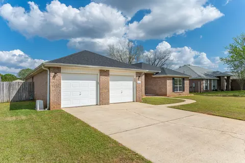 Exterior - 5632 N North Brook Dr, Crestview, FL 32539 photo 2 of 8