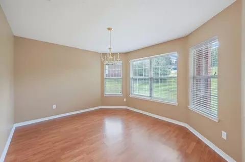 Living - 484 Jillian Dr, Crestview, FL 32536 photo 4 of 5