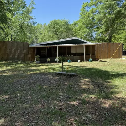 1722 Red Hill Rd, Ponce De Leon, FL 32455