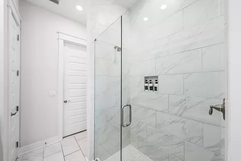 Bath - 40 E Milestone Dr #A, Inlet Beach, FL 32461 photo 2 of 4