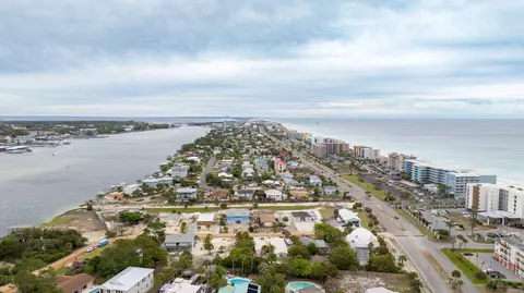 804 Tarpon Dr, Fort Walton Beach, FL 32548