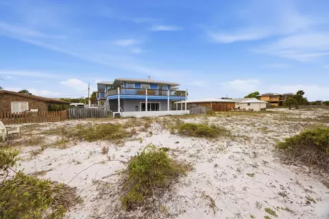 804 Tarpon Dr, Fort Walton Beach, FL 32548