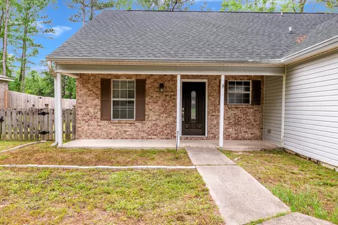 Exterior - 117 Fairway Dr, Crestview, FL 32536 photo 2 of 4