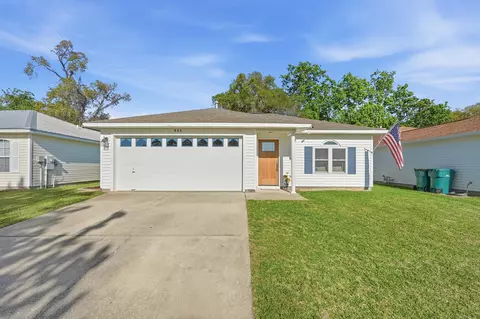 986 John Wayne Cir, Fort Walton Beach, FL 32547