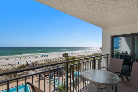 770 Sundial Ct #400, Fort Walton Beach, FL 32548