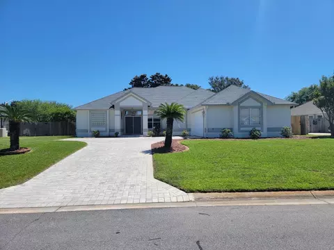 1956 Rue La Fontaine, Navarre, FL 32566