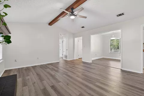 Living - 121 Campbell Ave, Crestview, FL 32536 photo 5 of 6