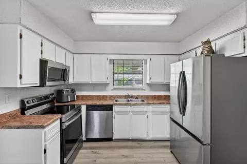 Kitchen - 121 Campbell Ave, Crestview, FL 32536 photo 1 of 4