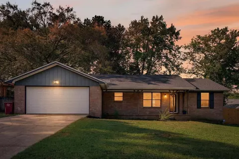 Exterior - 121 Campbell Ave, Crestview, FL 32536 photo 17 of 17