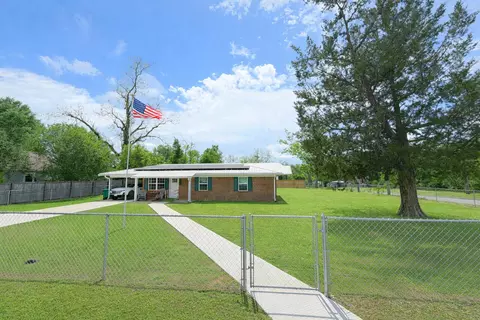 4479 Marion St, Marianna, FL 32448