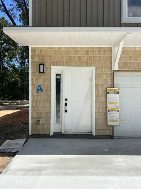 Exterior - 161 S Booker Street Unit A B St UNIT A + B, Crestview, FL 32536 photo 3 of 5
