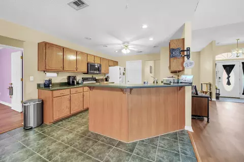 Kitchen - 531 Gallant Fox Ln, Crestview, FL 32539 photo 1 of 4