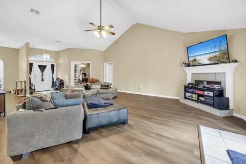 Living - 531 Gallant Fox Ln, Crestview, FL 32539 photo 1 of 1