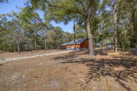 Exterior - 101 Thurston Pl, Crestview, FL 32536 photo 6 of 23