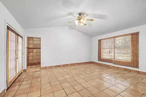 Living - 101 Thurston Pl, Crestview, FL 32536 photo 8 of 8