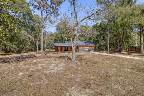 Exterior - 101 Thurston Pl, Crestview, FL 32536 photo 3 of 23