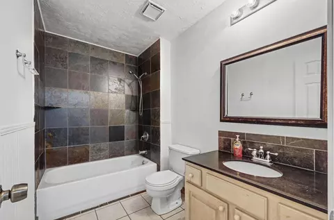Bath - 101 Thurston Pl, Crestview, FL 32536 photo 3 of 3