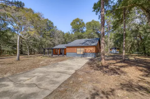 Exterior - 101 Thurston Pl, Crestview, FL 32536 photo 7 of 23