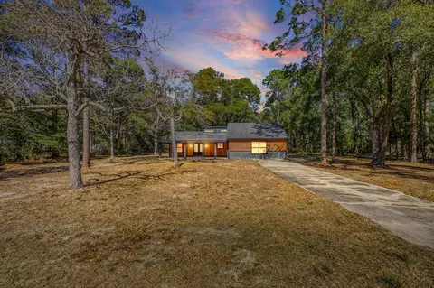 Exterior - 101 Thurston Pl, Crestview, FL 32536 photo 5 of 23