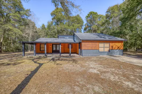 Exterior - 101 Thurston Pl, Crestview, FL 32536 photo 8 of 23