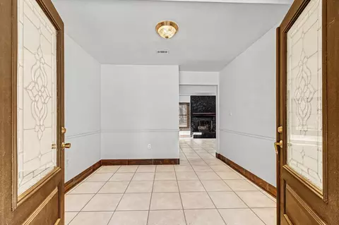 Entry Way - 101 Thurston Pl, Crestview, FL 32536 photo 2 of 8