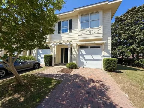 295 Mattie M Kelly Blvd, Destin, FL 32541