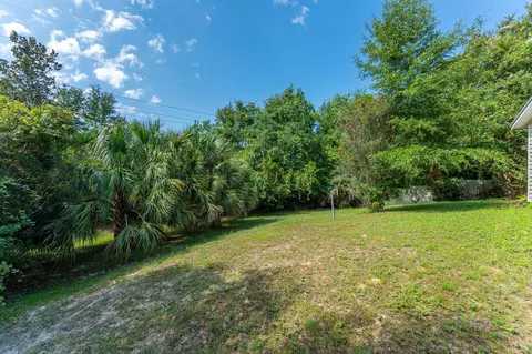 Exterior - 10 Flora Cv, Crestview, FL 32539 photo 6 of 6