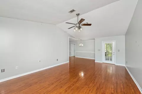 10 Flora Cv, Crestview, FL 32539