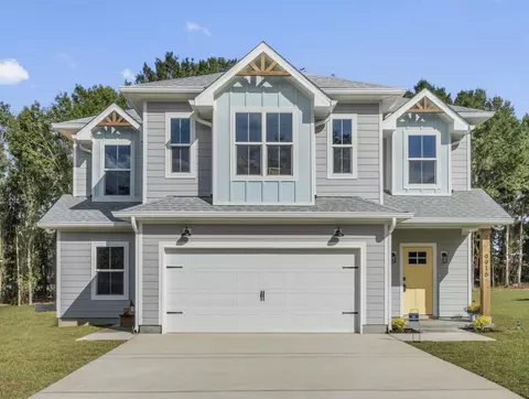 8300 Tavira St, Navarre, FL 32566