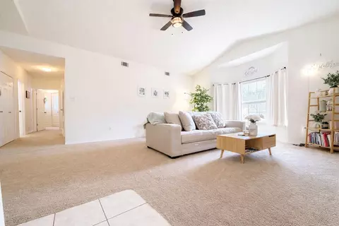 1501 N Partin Dr #242, Niceville, FL 32578