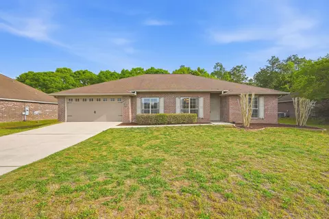 2273 Lewis St, Crestview, FL 32536