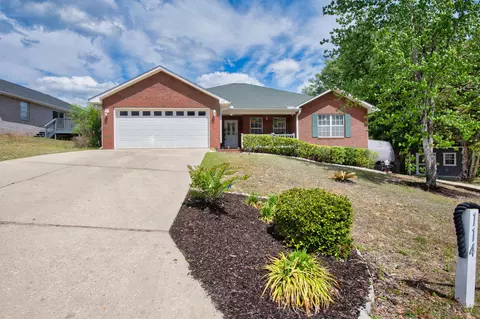 Exterior - 114 Conquest Ave, Crestview, FL 32536 photo 2 of 9