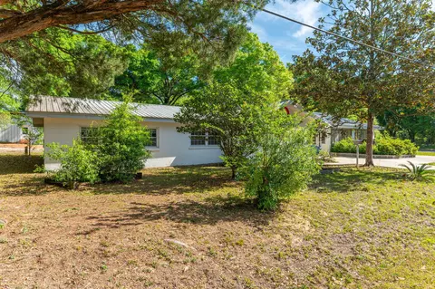 Exterior - 578 E Williams Ave, Crestview, FL 32539 photo 4 of 8