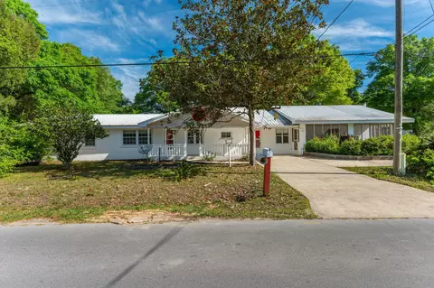 578 E Williams Ave, Crestview, FL 32539